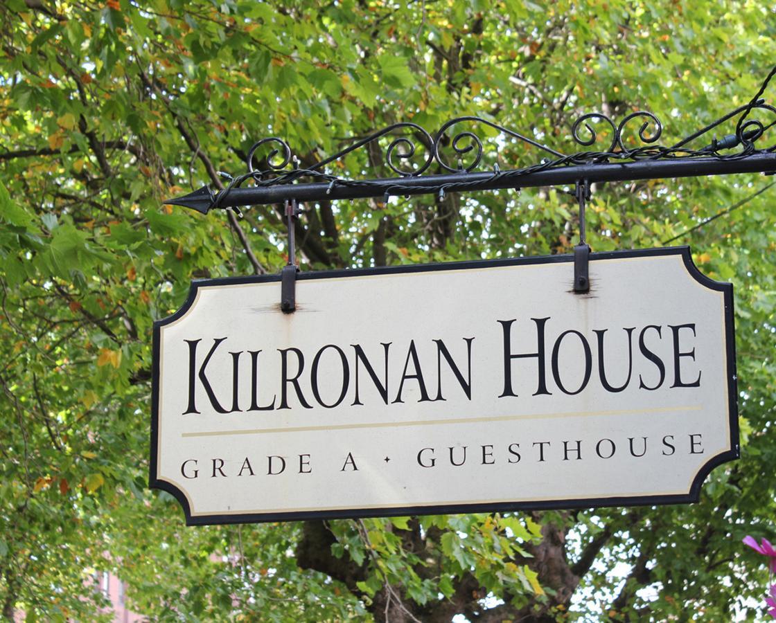 Kilronan House Hotel Dublin Exterior photo